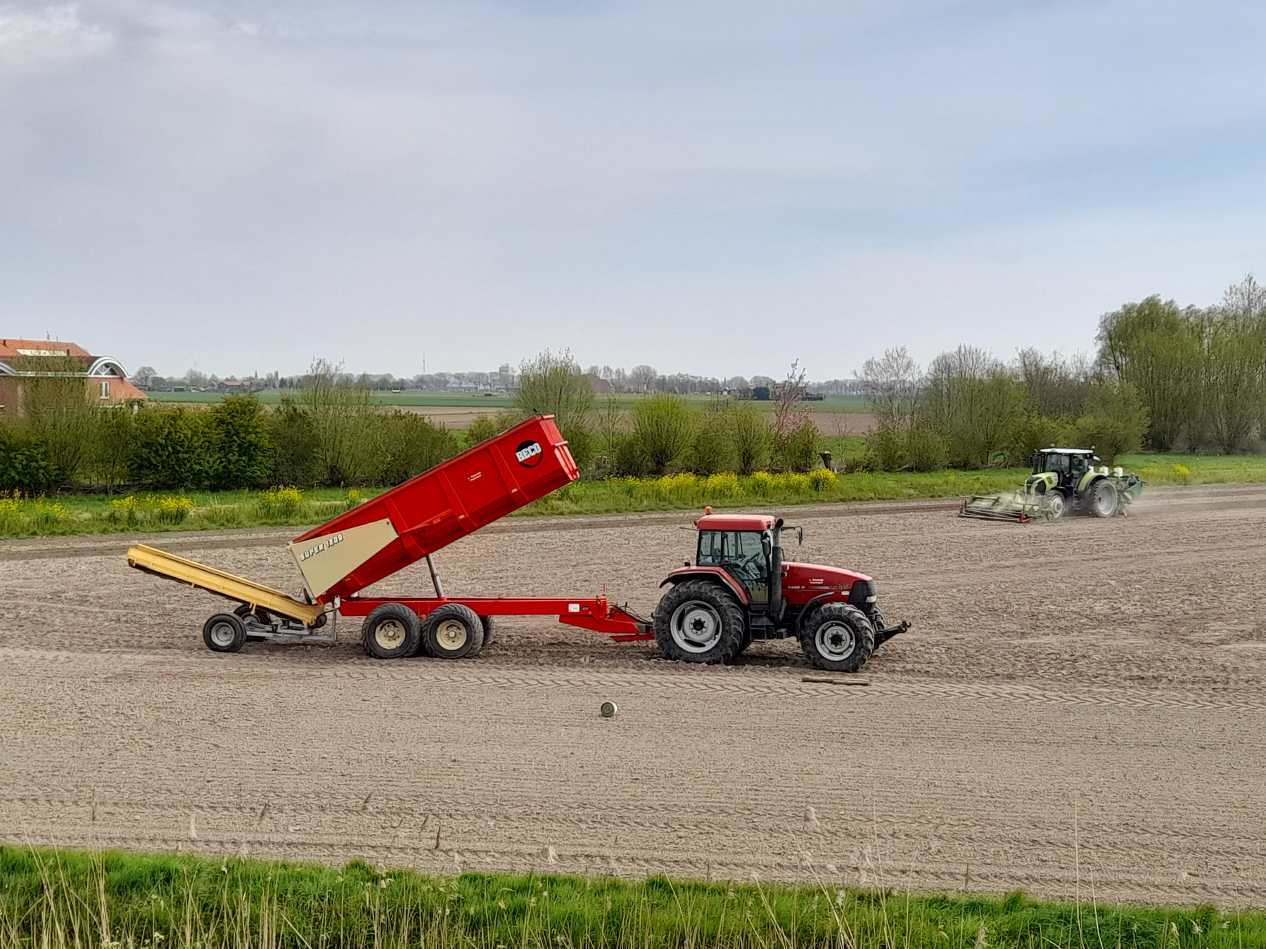 Akkers rond de boerderij