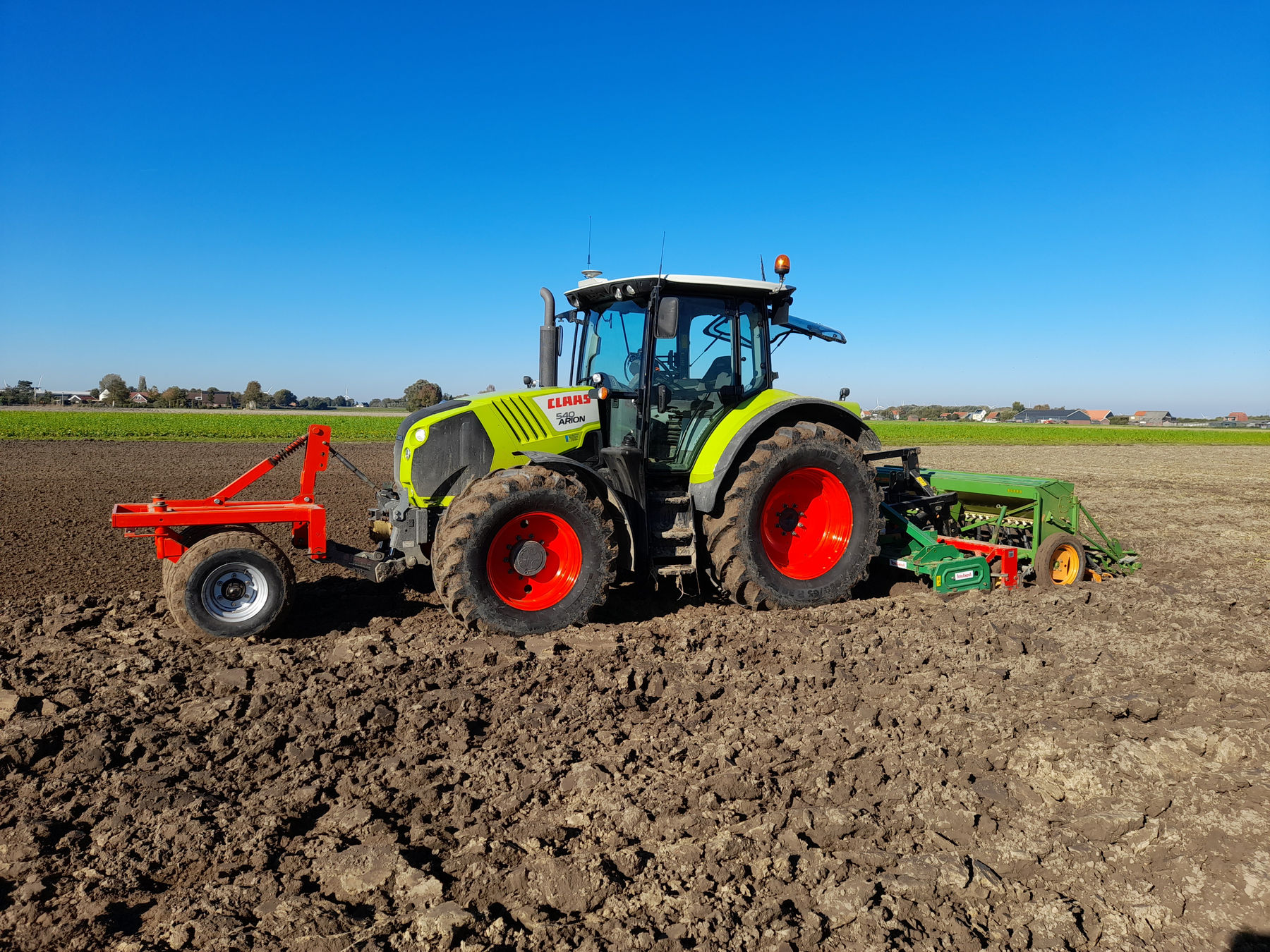 Gewassen op het land van Mariëndreef